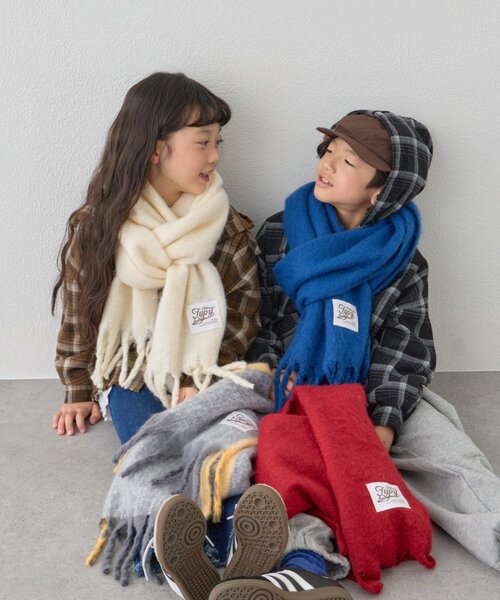CIAOPANIC TYPY（チャオパニックティピー）の「【KIDS】静電気防止洗える太フリンジマフラー(OSORO)（マフラー・キッズ・グレー/オフホワイト/レッド/ブルー・ONE SIZE）」の5枚目の写真