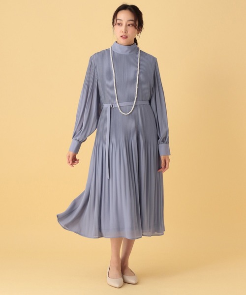 Elura（エルーラ）の「≪入卒/セレモニー/通勤≫プリーツワンピース/603869（ワンピース・レディース・ライトブルー/ネイビー・LARGE/MEDIUM）」の4枚目の写真