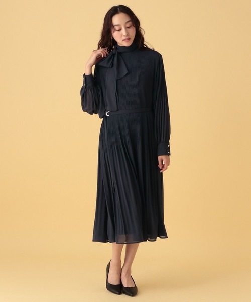 Elura（エルーラ）の「≪入卒/セレモニー/通勤≫プリーツワンピース/603869（ワンピース・レディース・ライトブルー/ネイビー・LARGE/MEDIUM）」の10枚目の写真
