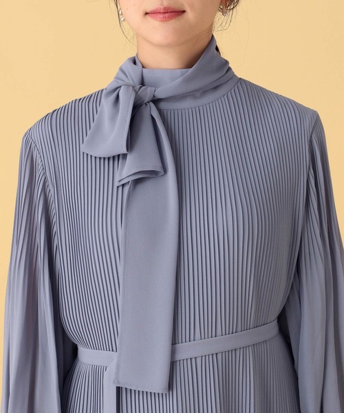 Elura（エルーラ）の「≪入卒/セレモニー/通勤≫プリーツワンピース/603869（ワンピース・レディース・ライトブルー/ネイビー・LARGE/MEDIUM）」の18枚目の写真