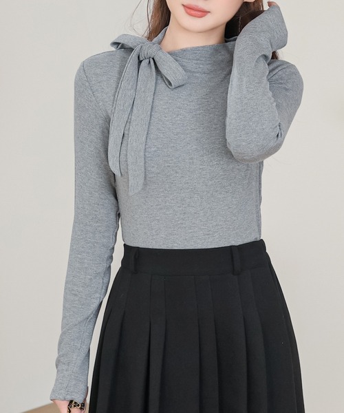 Anely(アネリー)の「オフネック リボン リブ 長袖 カット トップス(Tシャツ/カットソー・レディース・ブラック/グレー・FREE)」の2枚目の写真