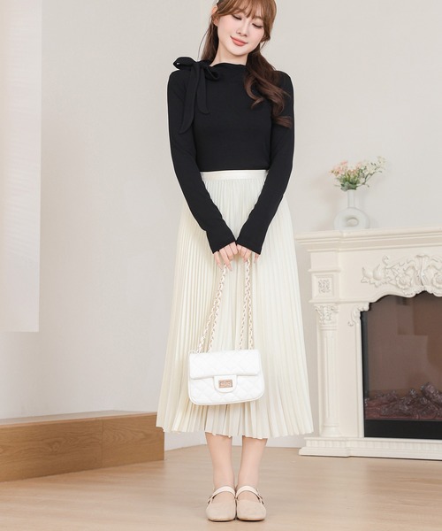 Anely(アネリー)の「オフネック リボン リブ 長袖 カット トップス(Tシャツ/カットソー・レディース・ブラック/グレー・FREE)」の7枚目の写真