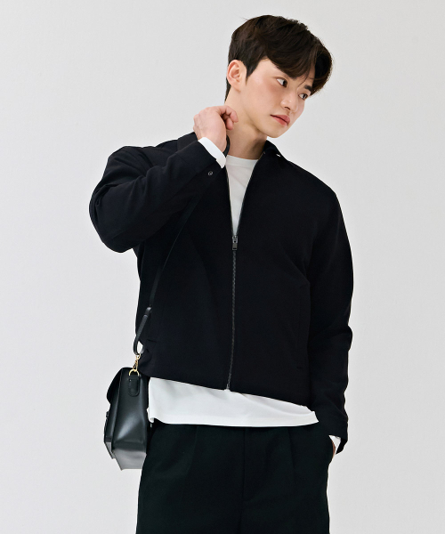 CHASECULT(チェイスカルト)の「男性カラージップアップジャケット-ブラック(その他アウター・メンズ・ブラック・95/105/100/110)」の4枚目の写真