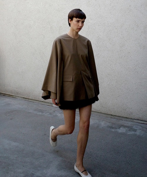 CLANE（クラネ）の「JACKET DETAIL CAPE TOPS（その他トップス・レディース・ブラック/ブラウン・1/2）」の5枚目の写真