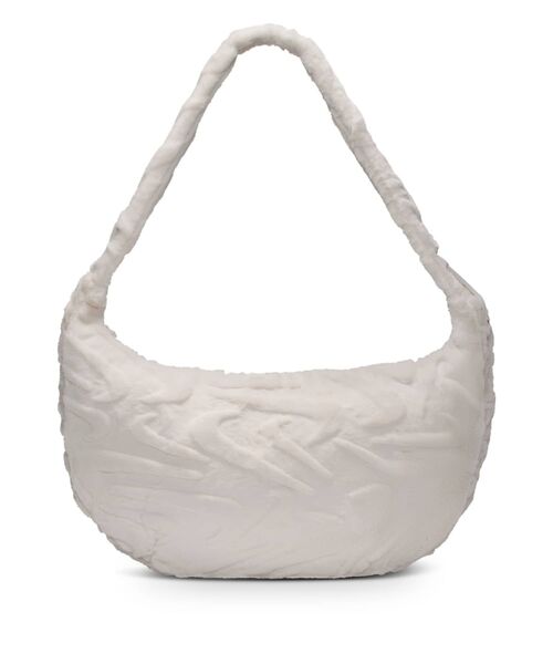 NIKE(ナイキ)の「ナイキ スポーツウェア フェイクファー スラウチーバッグ (19L) / Nike Sportswear Faux Fur Slouchy Bag (19L) HQ7515-030 Phantom(ショルダーバッグ・レディース・クリーム・ONE SIZE)」の3枚目の写真