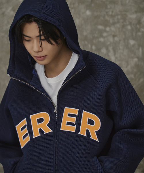 ERER（エルエル）の「[UN] Mesh Applique Hoodie Zip-Up Navy（パーカー・レディース・ネイビー・1/2/3）」の7枚目の写真