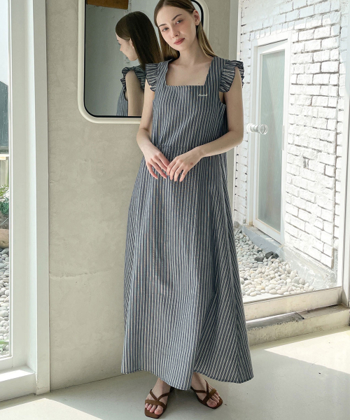 SLOWLOLLI（スローローリ）の「Stripe ruffle dress - Navy（ワンピース・レディース・ネイビー・FREE）」の2枚目の写真