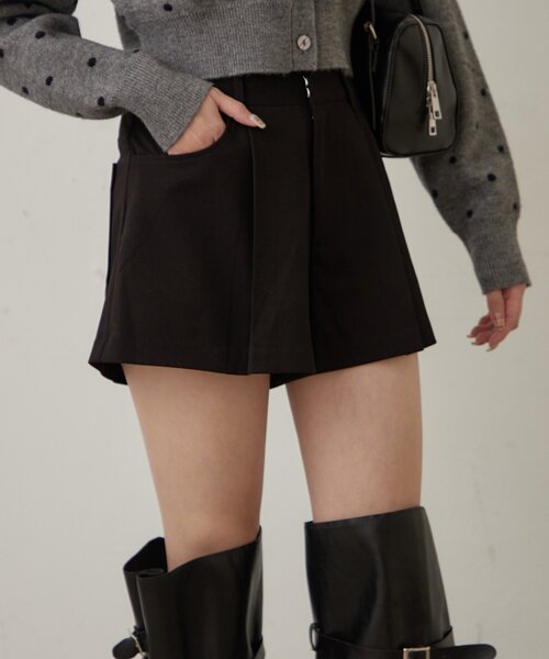 mline（エムライン）の「[mline]タックショートパンツ（その他パンツ・レディース・ブラック/グレー・1/2）」の5枚目の写真