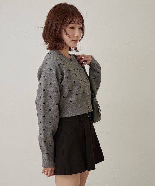 mline（エムライン）の「[mline]タックショートパンツ（その他パンツ・レディース・ブラック/グレー・1/2）」の9枚目の写真