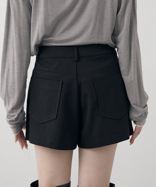 mline（エムライン）の「[mline]タックショートパンツ（その他パンツ・レディース・ブラック/グレー・1/2）」の15枚目の写真