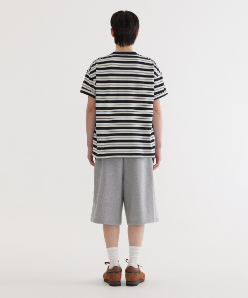 COVERNAT(カバーナット)の「マルチストライプTシャツ Dark Navy(Tシャツ/カットソー・レディース・その他・LARGE/X-LARGE/XX-LARGE/X-SMALL/SMALL/MEDIUM)」の8枚目の写真