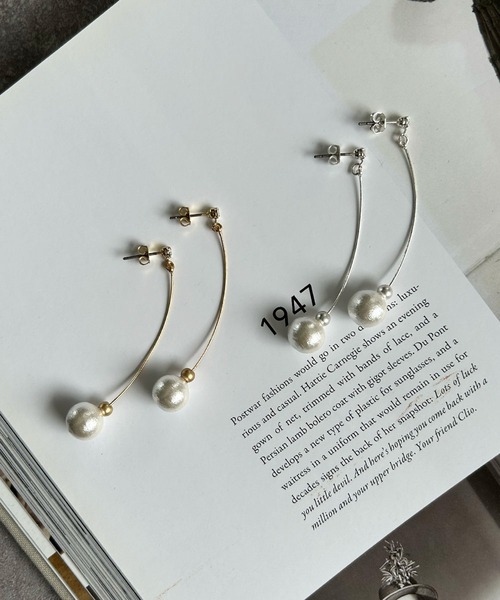 girl(ガール)の「揺れる コットンパール ロングピアス ゴールド シルバー 両耳用 アクセサリー(ピアス(両耳用)・レディース・シルバー/ゴールド・-)」の1枚目の写真