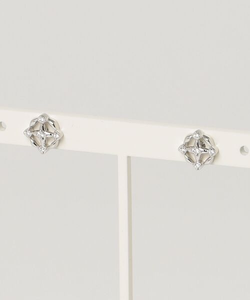 VENDOME AOYAMA（ヴァンドーム青山）の「[プラチナ・ウーマン] ダイヤモンド ピアス（ピアス（両耳用）・レディース・プラチナム・ONE SIZE）」の3枚目の写真