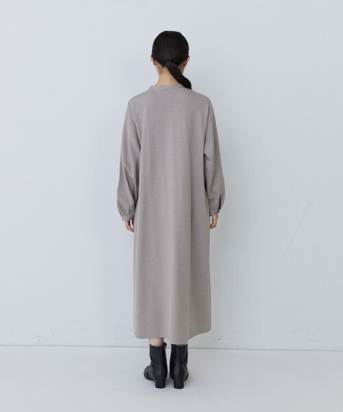 conges payes ADIEU TRISTESSE(コンジェ ペイエ アデュートリステス)の「フロントタックカットソーワンピース(ワンピース・レディース・ベージュ系その他/グレー系その他・FREE)」の17枚目の写真