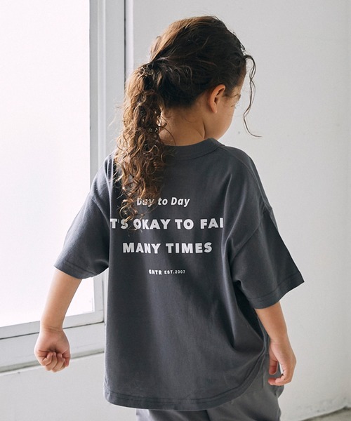 GENERATOR(ジェネレーター)の「ジェネレーター Mistake Tシャツ(Tシャツ/カットソー・キッズ・チャコールグレー/ベージュ系その他/ホワイト・L/XL/M)」の9枚目の写真