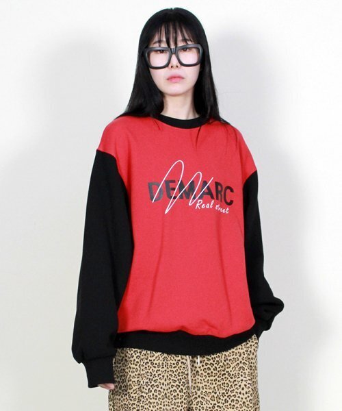 DEMARC（ドゥマーク）の「ロゴグラフィックカラーミックススウェットレッド（スウェット・レディース・その他・MEDIUM/LARGE）」の4枚目の写真
