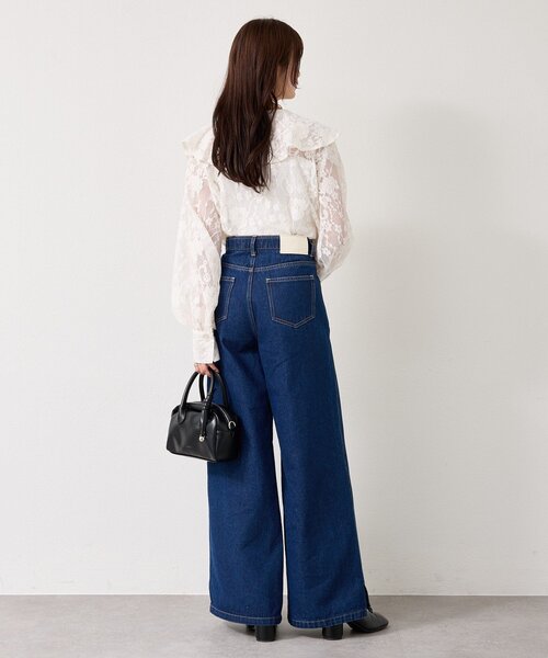 mystic(ミスティック)の「【3サイズ展開/SET UPで着用可◎】裾スリットフレアデニム(デニムパンツ・レディース・ネイビー/ベージュ/ブルー・2/1/0)」の6枚目の写真