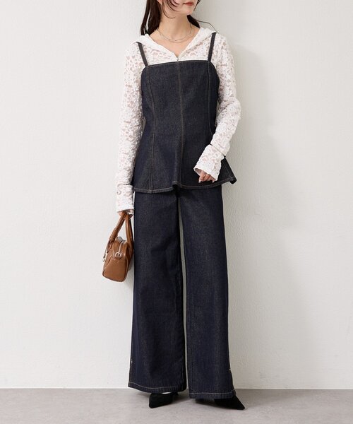 mystic(ミスティック)の「【3サイズ展開/SET UPで着用可◎】裾スリットフレアデニム(デニムパンツ・レディース・ネイビー/ベージュ/ブルー・2/1/0)」の18枚目の写真