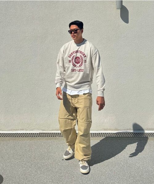 ECORR(エコル)の「ローレルロゴスウェットシャツ_オートミール(スウェット・レディース・その他・1(M)/2(L)/3(XL))」の6枚目の写真