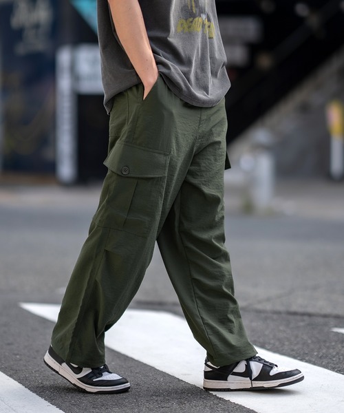 En serio TOKYO(エンソリオトーキョー)の「【SIDEWAYSTANCE】ポリワッシャーワイドカーゴパンツ(カーゴパンツ・メンズ・ネイビー/カーキ/ブラック・SMALL/MEDIUM/LARGE/X-LARGE)」の6枚目の写真