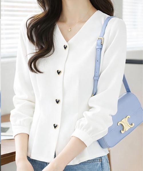 SallyLunn(サリーラン)の「ハートボタンペプラムブラウス(シャツ/ブラウス・レディース・ホワイト/スミクロ・MEDIUM/LARGE)」の6枚目の写真