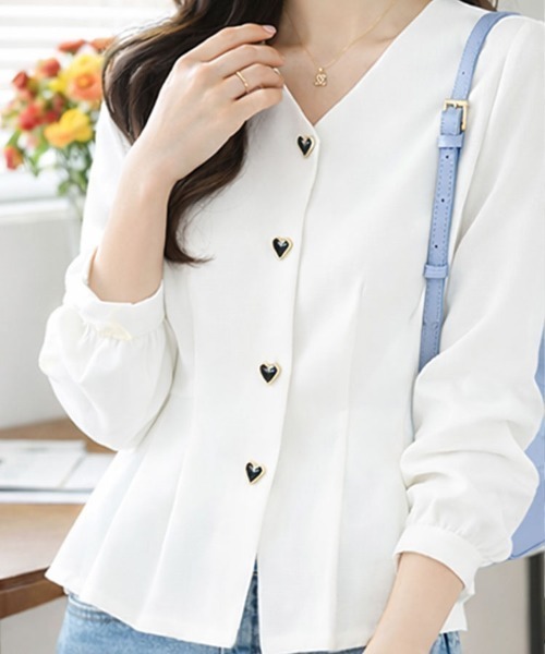 SallyLunn(サリーラン)の「ハートボタンペプラムブラウス(シャツ/ブラウス・レディース・ホワイト/スミクロ・MEDIUM/LARGE)」の5枚目の写真