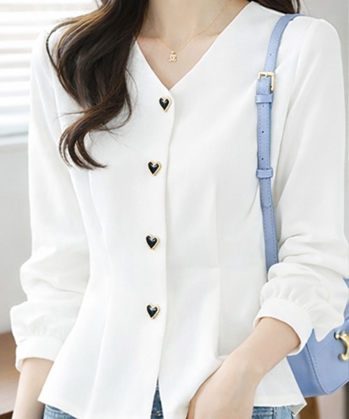 SallyLunn(サリーラン)の「ハートボタンペプラムブラウス(シャツ/ブラウス・レディース・ホワイト/スミクロ・MEDIUM/LARGE)」の4枚目の写真