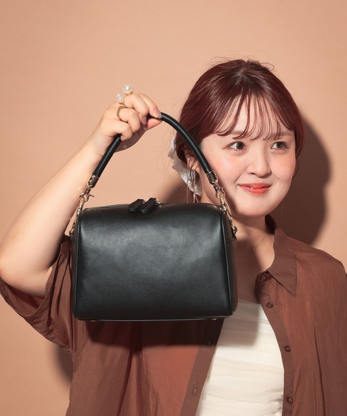 LOWRYS FARM(ローリーズファーム)の「【tomoneプロデュースアイテム】 manyway豆ボストン 570775(ボストンバッグ・レディース・ゴールド・FREE)」の17枚目の写真
