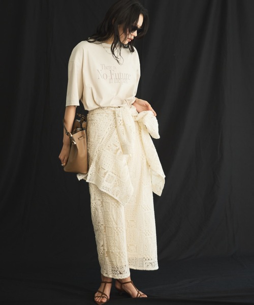 Doux archives(ドゥアルシーヴ)の「【26SS先行予約】半端袖ロゴTシャツ(Tシャツ/カットソー・レディース・チャコールグレー/オフホワイト/ベージュ・FREE)」の13枚目の写真