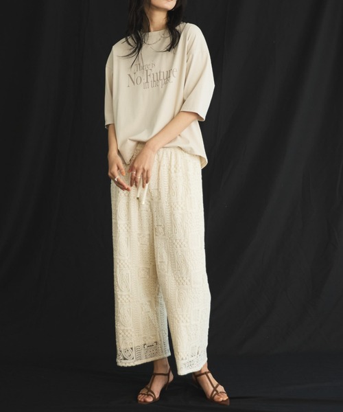 Doux archives(ドゥアルシーヴ)の「【26SS先行予約】半端袖ロゴTシャツ(Tシャツ/カットソー・レディース・チャコールグレー/オフホワイト/ベージュ・FREE)」の21枚目の写真