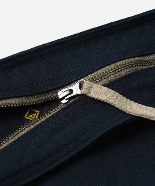 FRIZMWORKS（フリズムワークス）の「HEAVY CANVAS SHOULDER BAG _ NAVY（ショルダーバッグ・メンズ・その他・ONE SIZE）」の3枚目の写真