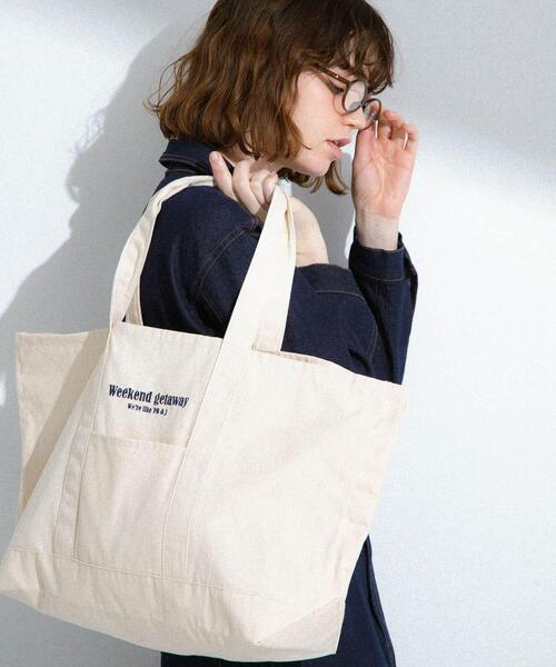 URBAN RESEARCH Sonny Label(アーバンリサーチサニーレーベル)の「WEEKEND GETAWAY TOTEBAG(トートバッグ・レディース・ブラウン/ネイビー/オフホワイト・ONE)」の2枚目の写真
