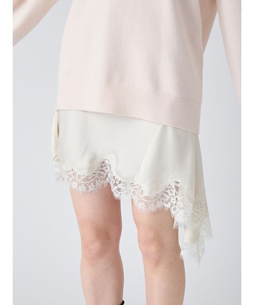 LILY BROWN（リリーブラウン）の「カシミヤブレンドニットセットサテン