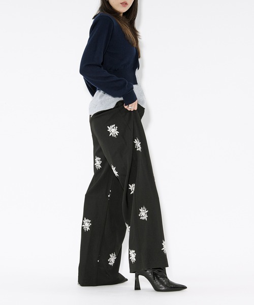 Embroidery straight pants ハイウエスト刺繍パンツ【ベルト付
