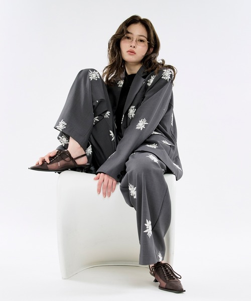 Ezick(エジック)の「Embroidery straight pants ハイウエスト刺繍パンツ【ベルト付】(スラックス・レディース・ブラック/グレー・FREE)」の16枚目の写真