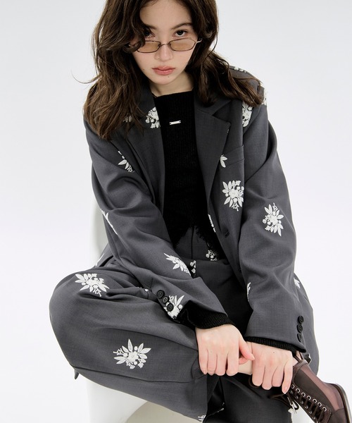 Ezick(エジック)の「Embroidery straight pants ハイウエスト刺繍パンツ【ベルト付】(スラックス・レディース・ブラック/グレー・FREE)」の11枚目の写真