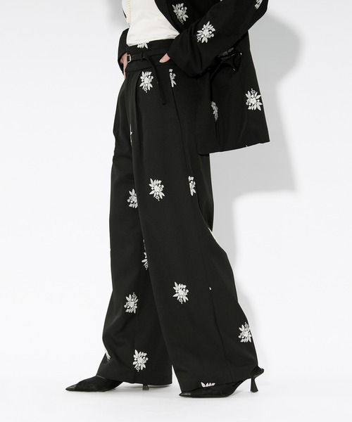 Embroidery straight pants ハイウエスト刺繍パンツ【ベルト付
