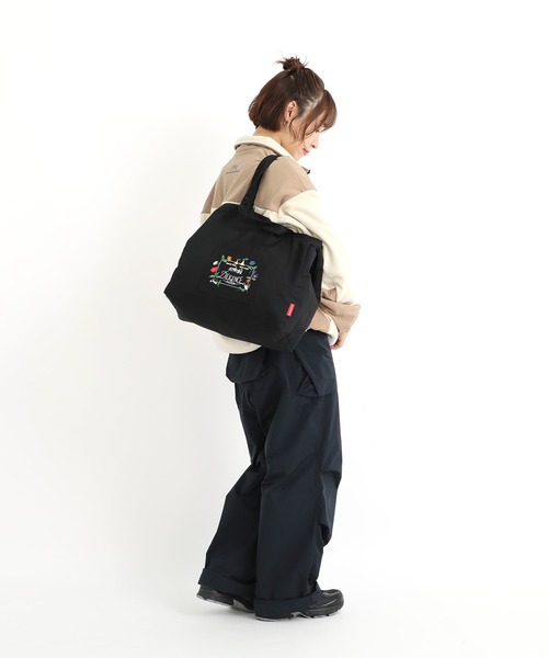 Manhattan Portage（マンハッタンポーテージ）の「THOMAS PAINE TOTE BAG COMBED COTTON GABARDINE DPL（トートバッグ・レディース・ブラック・LARGE）」の15枚目の写真