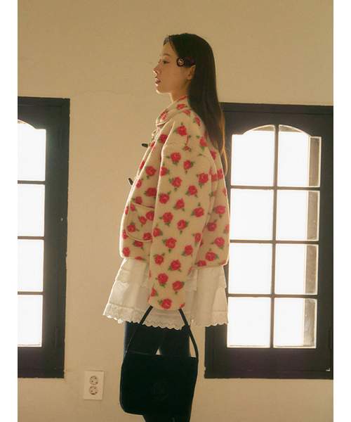 ANOETIC(アノエティック)の「FLORAL FLEECE DUFFLE JACKET_IVORY(その他アウター・レディース・アイボリー・FREE)」の3枚目の写真