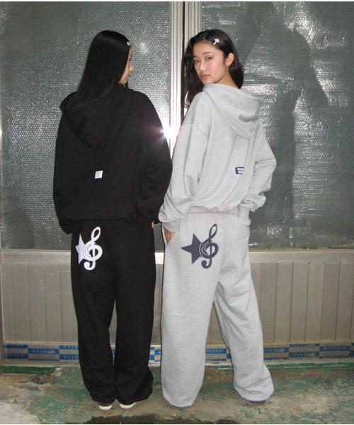 RONRON(ロンロン)の「DOT CLEF R APPLIQUE SWEAT JOGGER PANTS GREY(スウェットパンツ・レディース・その他・FREE)」の2枚目の写真