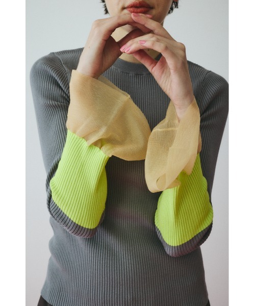 HeRIN.CYE（ヘリンドットサイ）の「Flare sleeve knit tops　　フレアスリーブニットトップス（ニット/セーター・レディース・レッド/ネイビー/グレー・FREE）」の13枚目の写真