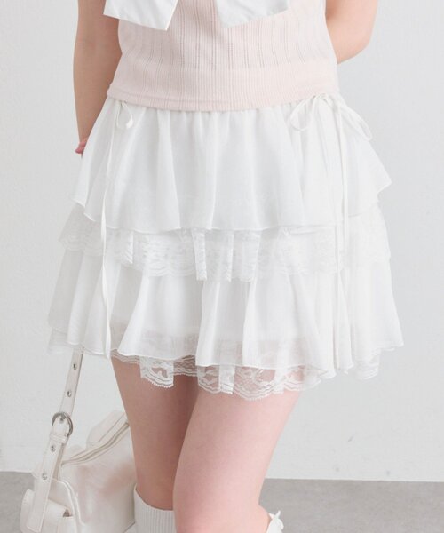 OLIVE des OLIVE（オリーブデオリーブ）の「エアリーラッフルティアードミニスカート（スカート・レディース・ブラック/チャコールグレー/オフホワイト/ホワイト系その他/ホワイト・FREE）」の15枚目の写真