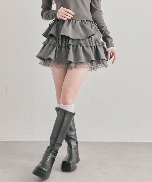 OLIVE des OLIVE（オリーブデオリーブ）の「エアリーラッフルティアードミニスカート（スカート・レディース・ホワイト/オフホワイト/ホワイト系その他/ブラック/チャコールグレー・FREE）」の22枚目の写真