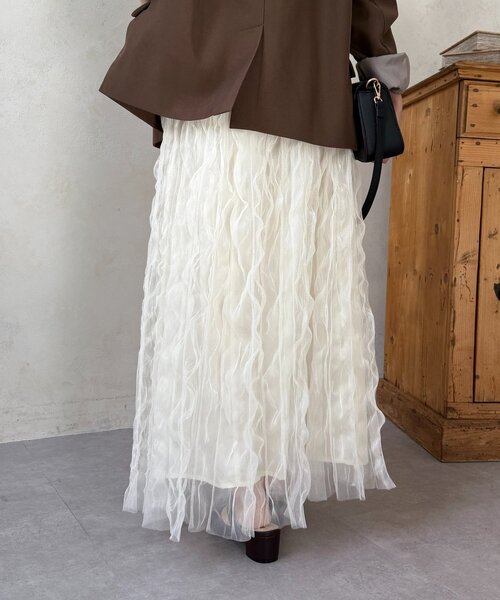Thevon(ゼボン)の「ウェーブワッシャーシアースカート(スカート・レディース・アイボリー/ブラック/チャコールグレー・FREE)」の7枚目の写真