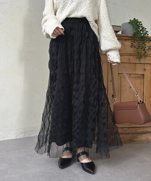 Thevon(ゼボン)の「ウェーブワッシャーシアースカート(スカート・レディース・アイボリー/ブラック/チャコールグレー・FREE)」の12枚目の写真