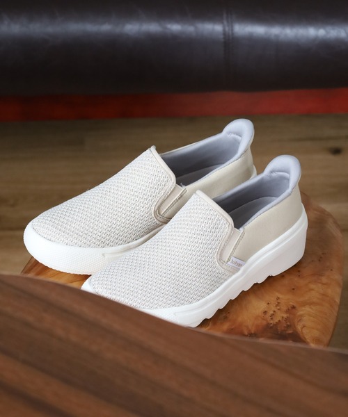kitson（キットソン）の「Kitson+ 「クイッポン」と履ける快適 軽量メッシュ ウェーブウェッジソール スリッポン スニーカー（スリッポン・レディース・グレー/ブラック系その他/ベージュ・LL/L/M/S）」の10枚目の写真