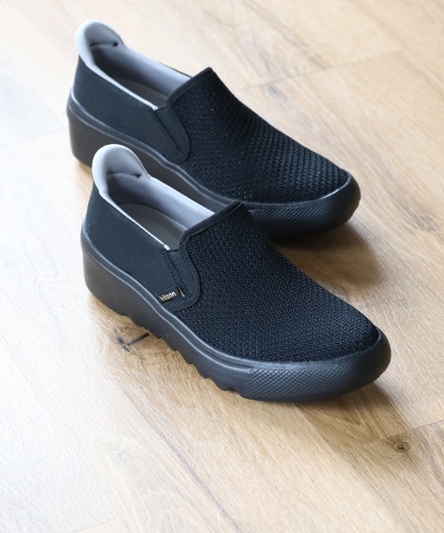 kitson（キットソン）の「Kitson+ 「クイッポン」と履ける快適 軽量メッシュ ウェーブウェッジソール スリッポン スニーカー（スリッポン・レディース・グレー/ブラック系その他/ベージュ・LL/L/M/S）」の6枚目の写真
