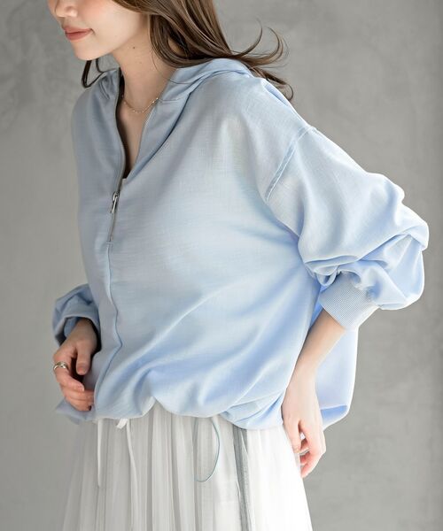 rps（アールピーエス）の「ハーフジップフードプルオーバー（パーカー・レディース・オフホワイト/サックスブルー/ブラック・フリー）」の3枚目の写真