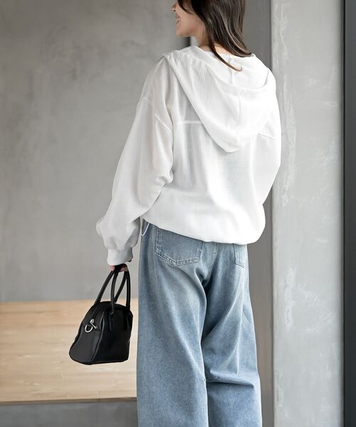 rps（アールピーエス）の「ハーフジップフードプルオーバー（パーカー・レディース・オフホワイト/サックスブルー/ブラック・フリー）」の17枚目の写真