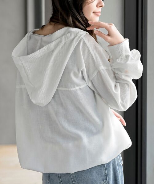 rps（アールピーエス）の「ハーフジップフードプルオーバー（パーカー・レディース・オフホワイト/サックスブルー/ブラック・フリー）」の21枚目の写真